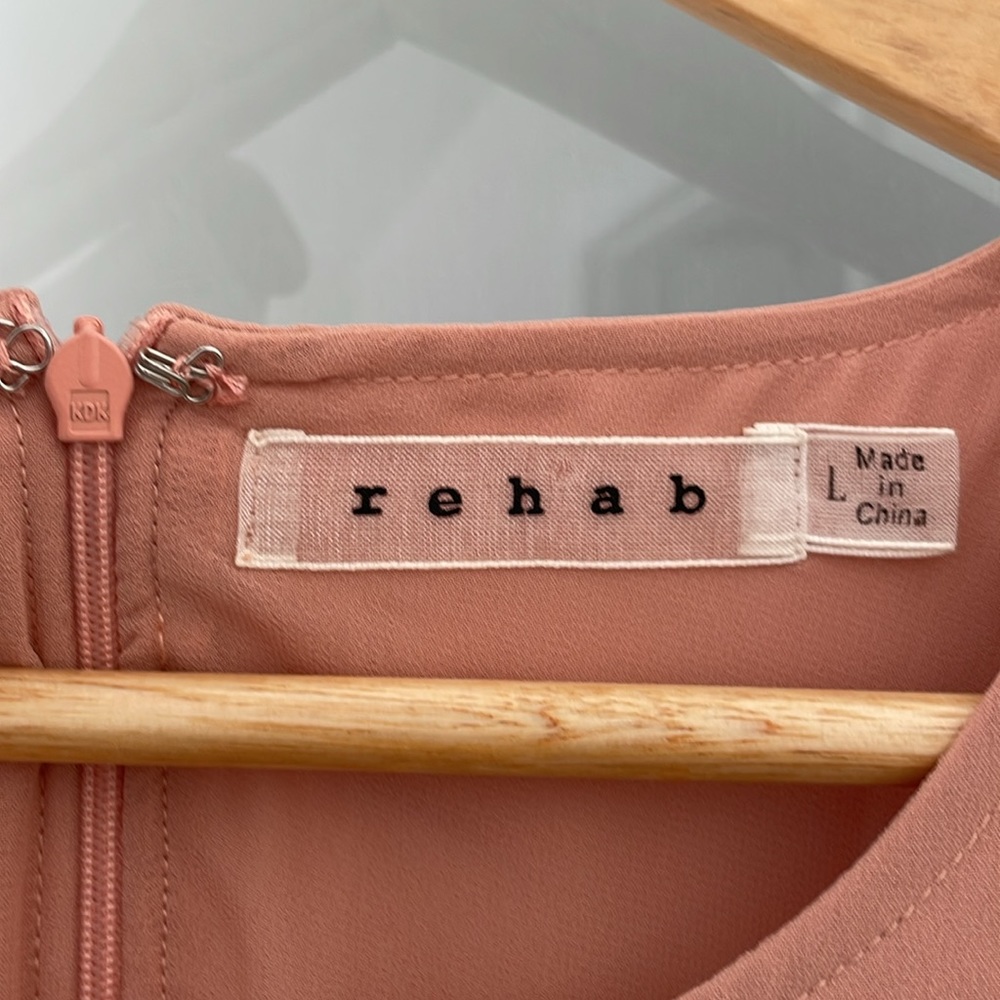 REHAB High-low ruffle peach dress - Picture 2 of 7